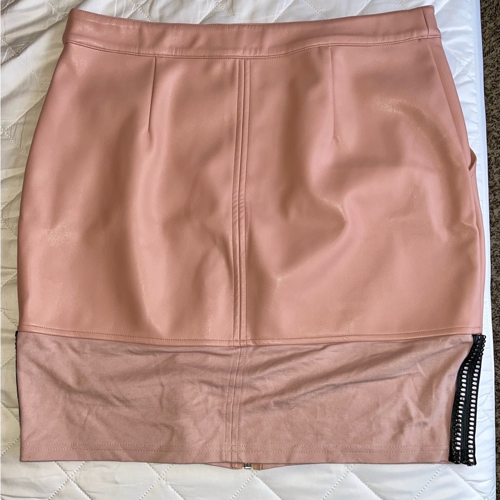Bubblegum pink pleather skirt